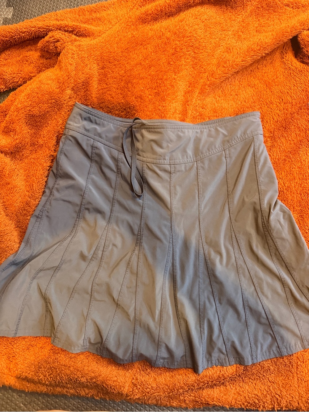 Athleta Light Gray Circle Skirt with Drawstring